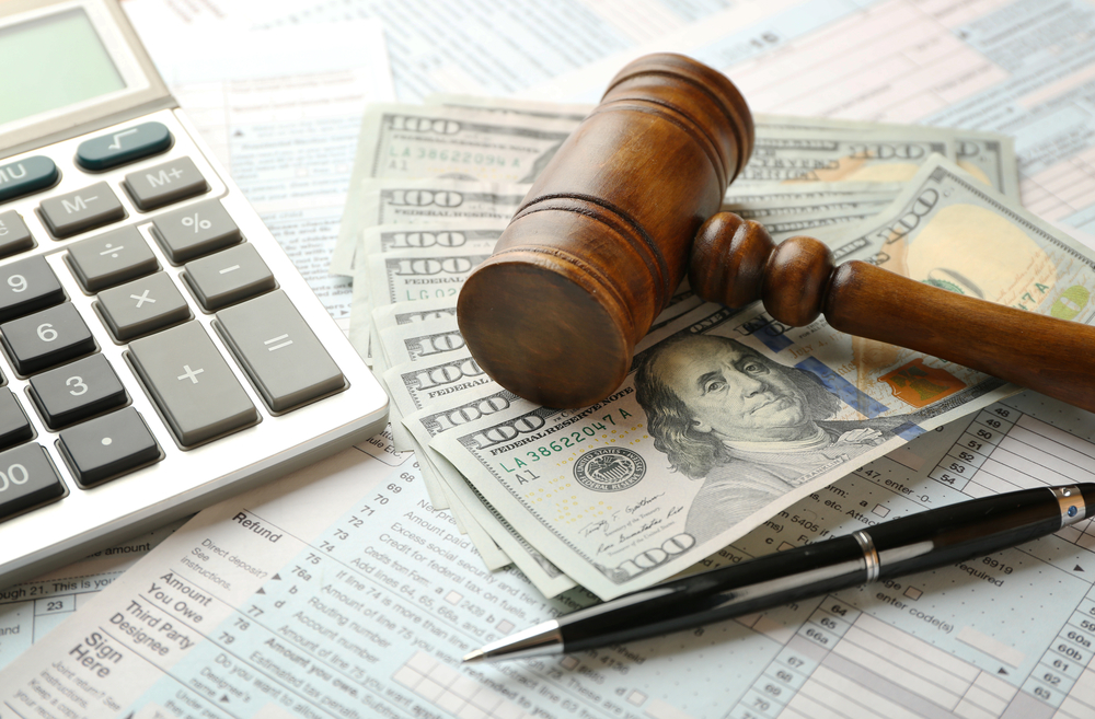 Variables that Affect the Salary of a Lawyer